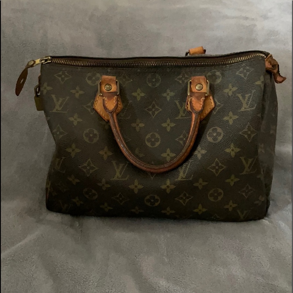 Louis Vuitton Speedy 30